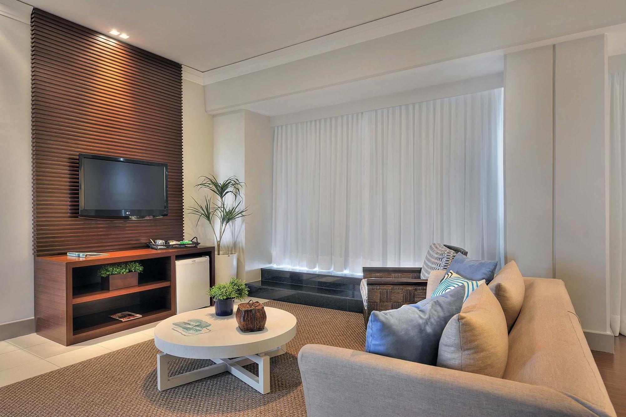 Hotel Deville Prime 살바도르 외부 사진 A living room with a television
