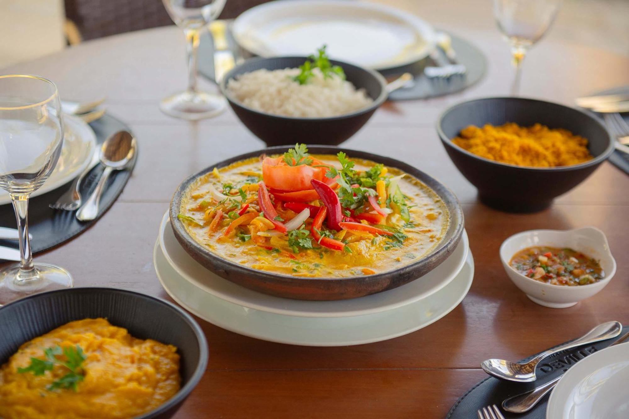Hotel Deville Prime 살바도르 외부 사진 Indian cuisine