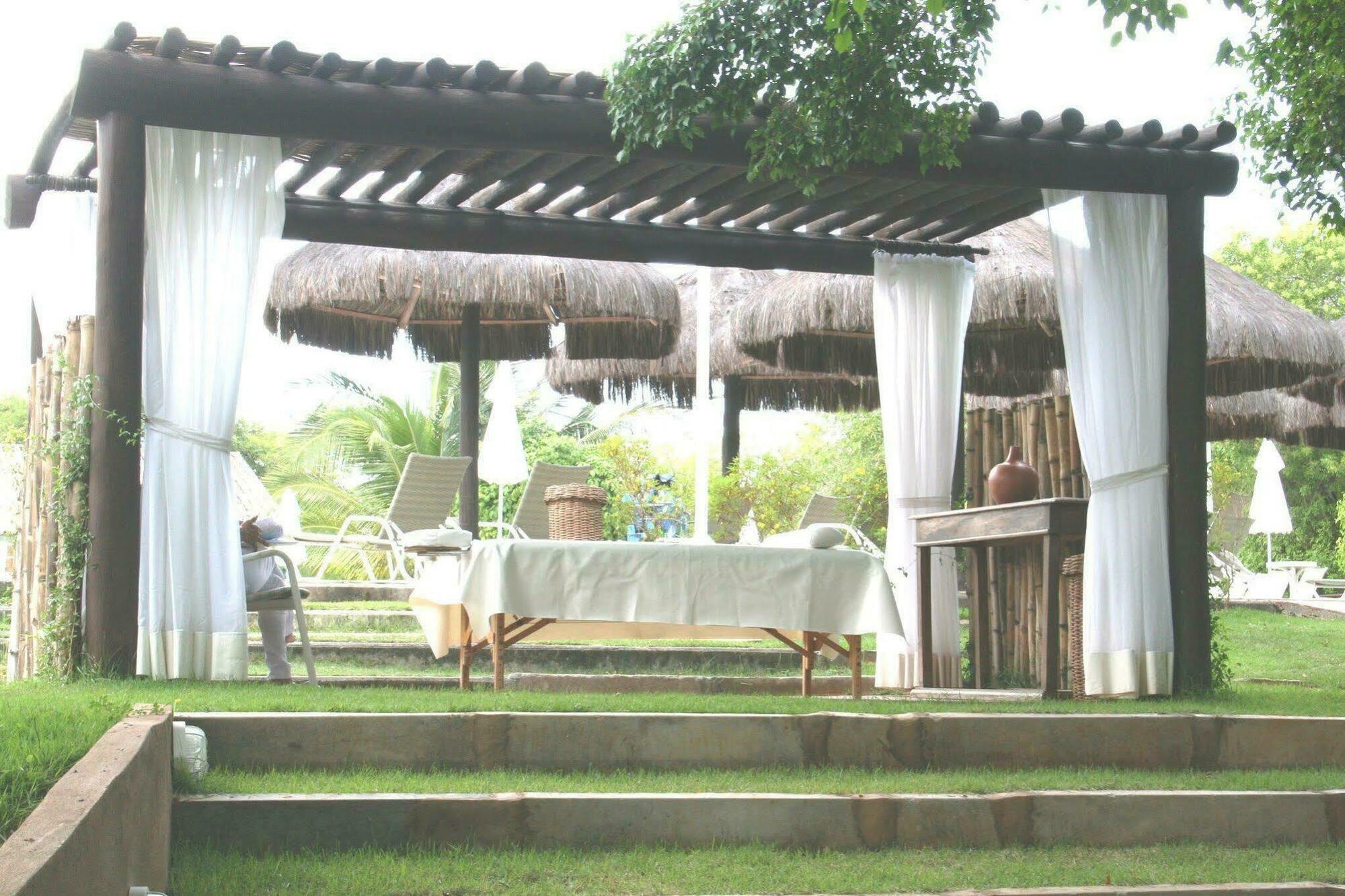 Hotel Deville Prime 살바도르 외부 사진 A spa at a resort in Cancun, Mexico